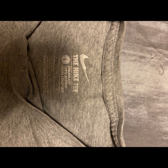 Nike pink swoosh t-shirt - Picture 2 of 3